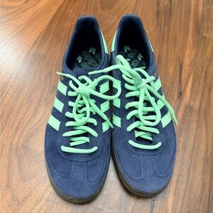 adidas Women's Navy and Mint Sneakers - limited edition